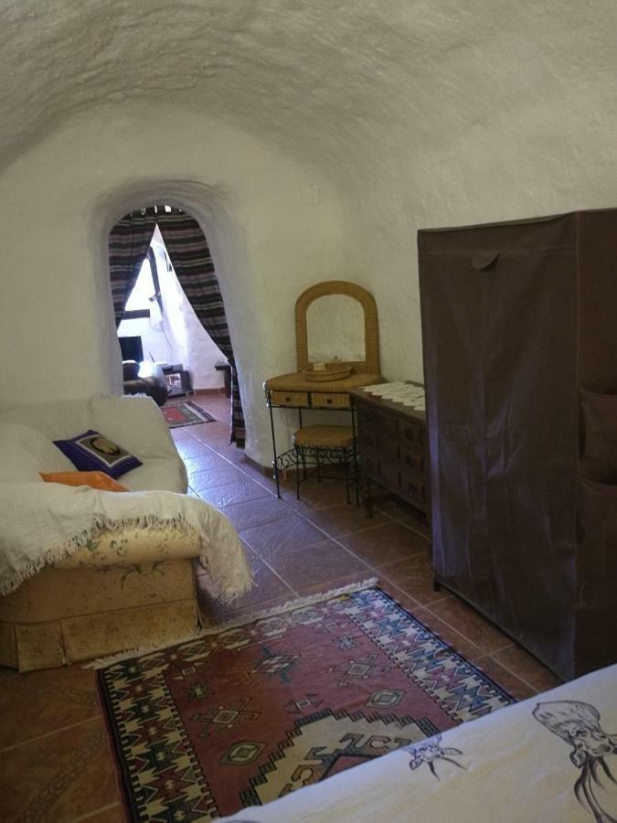 Вилла Cueva Peralta Кортес-де-Баса Экстерьер фото