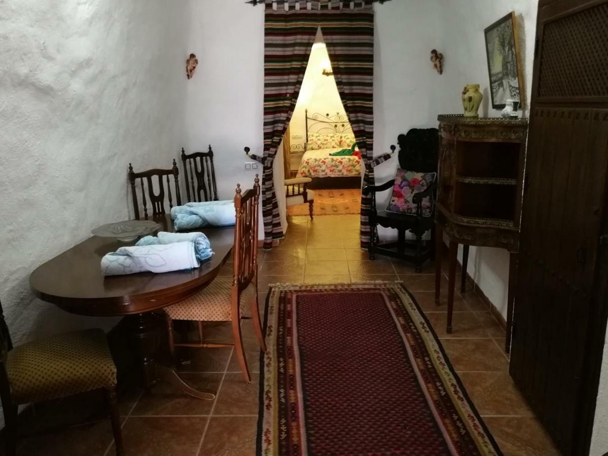Вилла Cueva Peralta Кортес-де-Баса Экстерьер фото